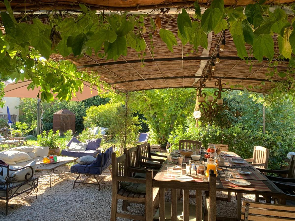Chambres Et Table D'Hotes Au Brabo Mormoiron Dış mekan fotoğraf