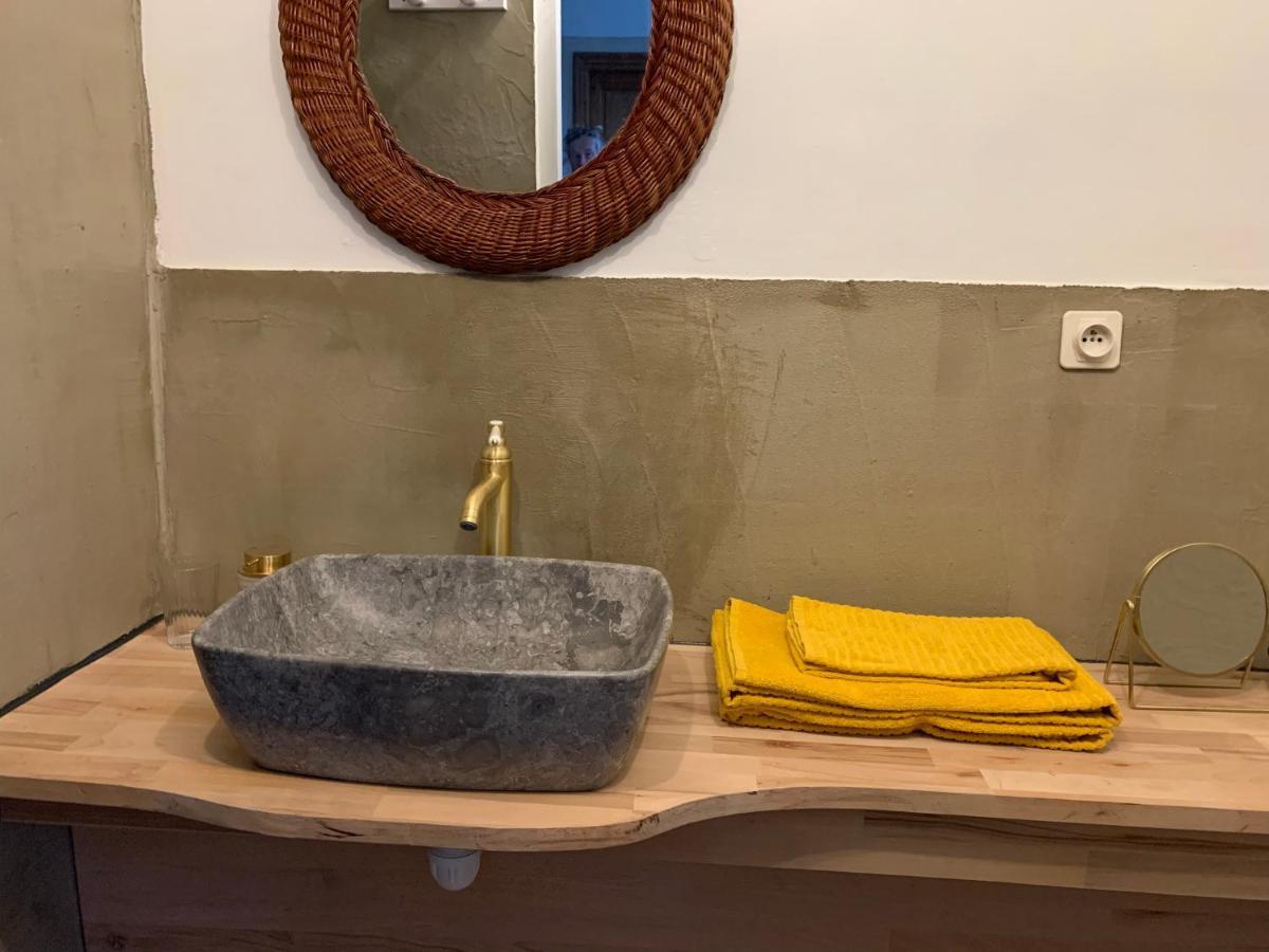 Chambres Et Table D'Hotes Au Brabo Mormoiron Dış mekan fotoğraf