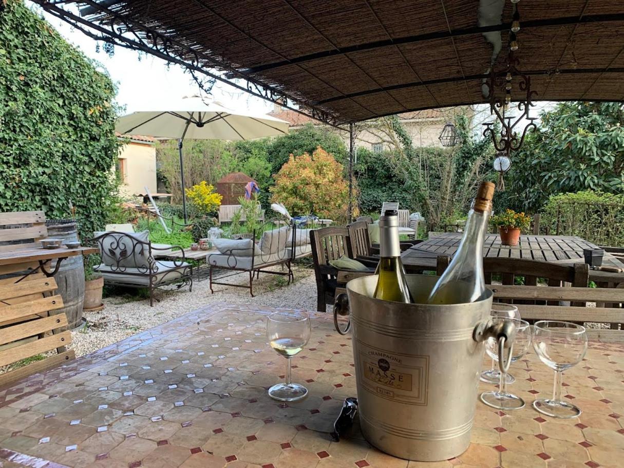 Chambres Et Table D'Hotes Au Brabo Mormoiron Dış mekan fotoğraf