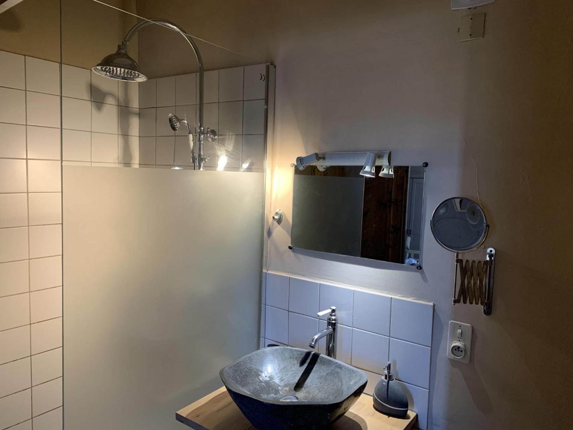 Chambres Et Table D'Hotes Au Brabo Mormoiron Dış mekan fotoğraf